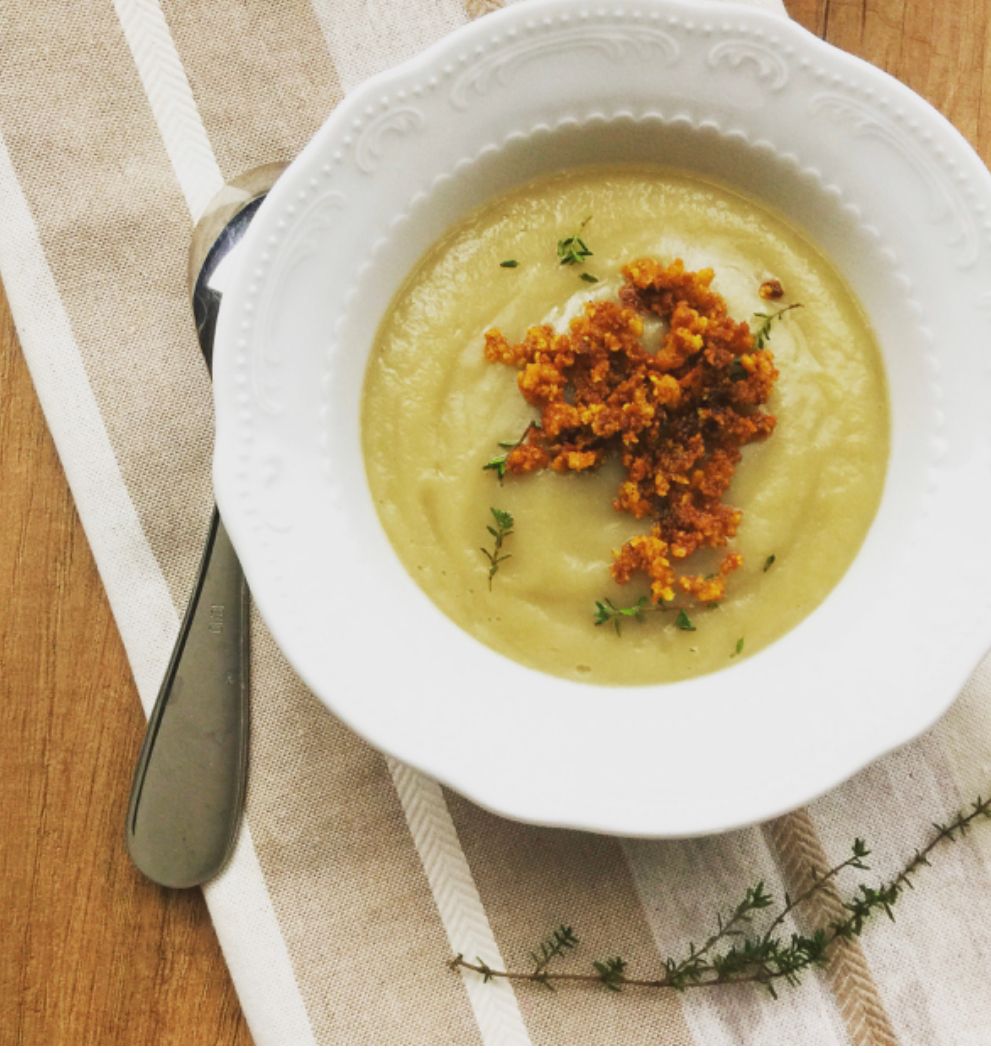 Vellutata di carciofi e topinambur con crumble di acciughe ...